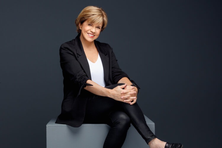 maggie roswell feet 1