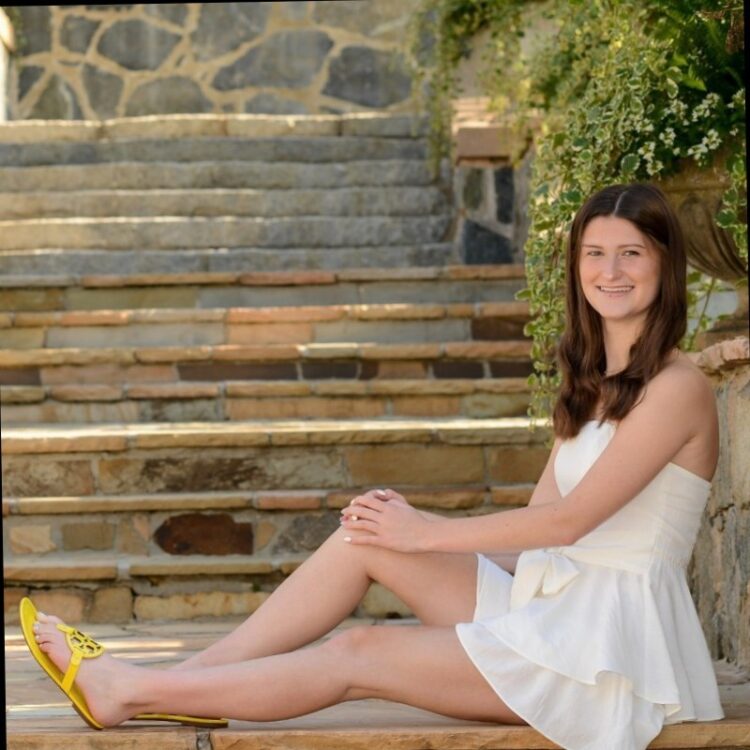 maggie roswell feet 3