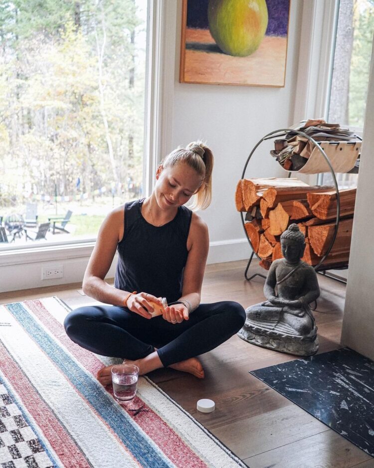 maggie voisin feet 1