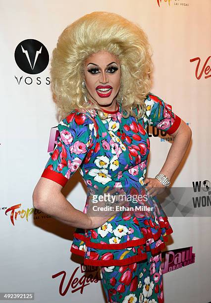 magnolia crawford feet 6