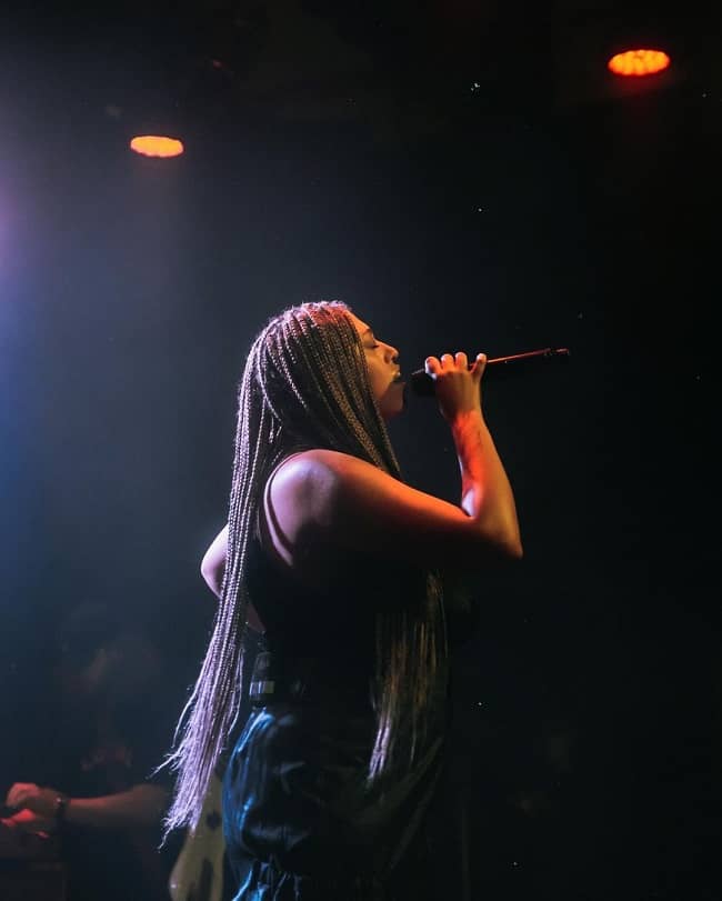 mahalia burkmar feet 4