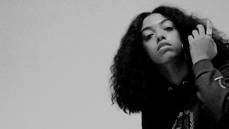 mahalia burkmar feet 5