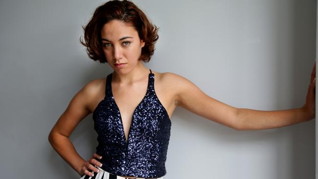 mahalia simpson feet 2