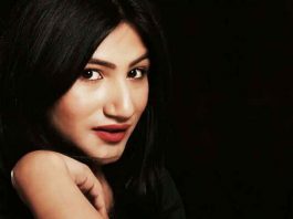 mahika sharma feet 5