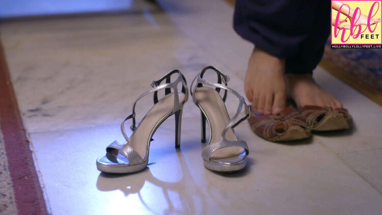 mahima makwana feet 1