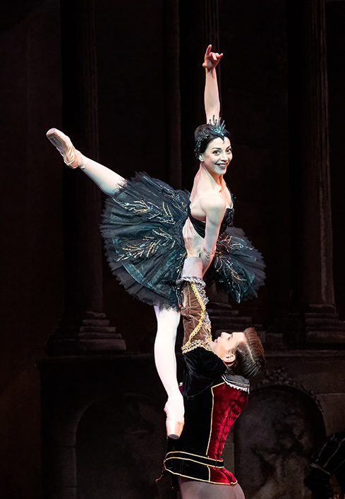 maia makhateli feet 6