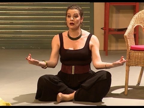 maia morgenstern feet