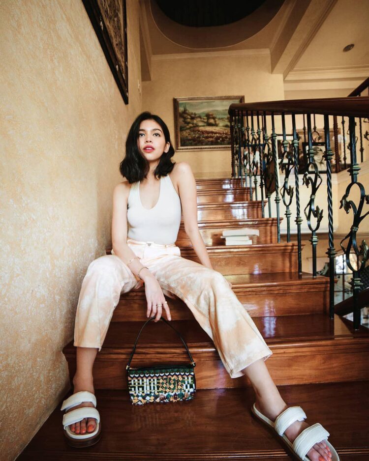 maine mendoza feet 4