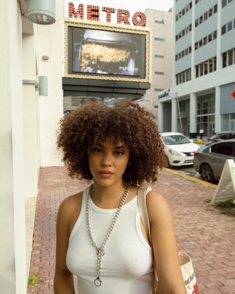 mairaly rodriguez feet 3