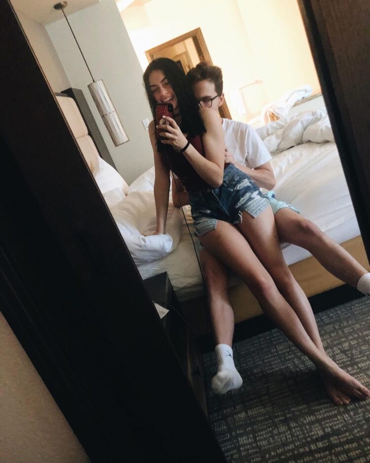 maitlyn pezzo feet 1