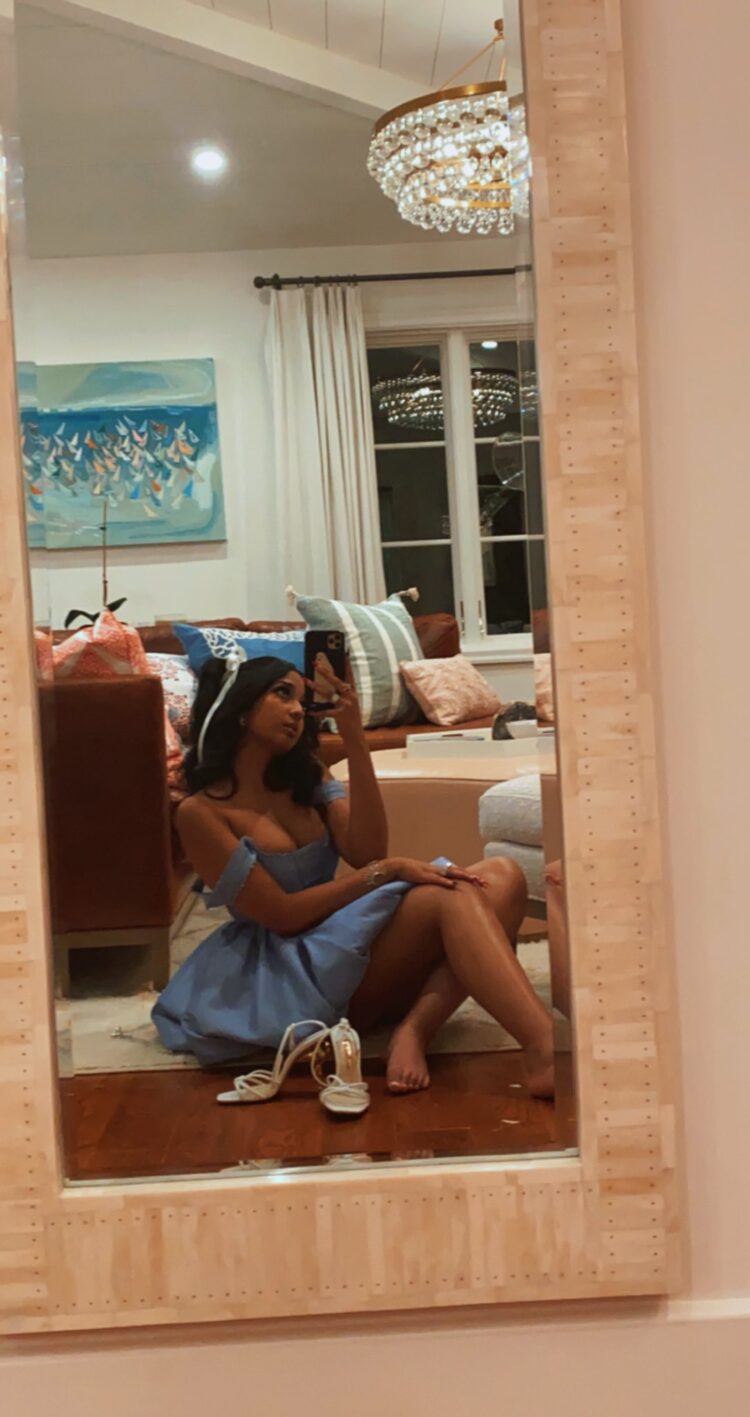 maitreyi ramakrishnan feet 5