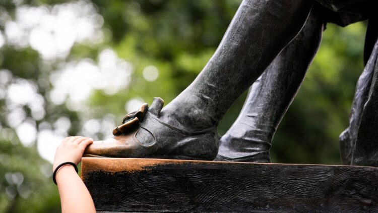 majo espinosa feet 5