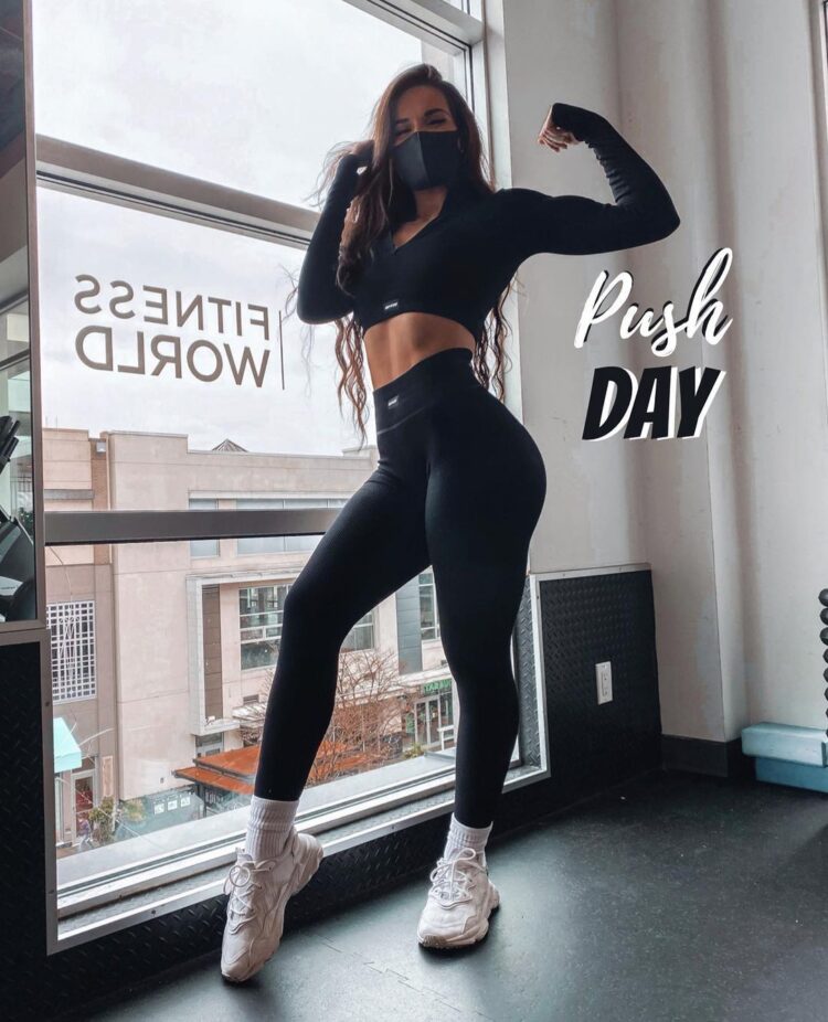 makayla anisa feet 6