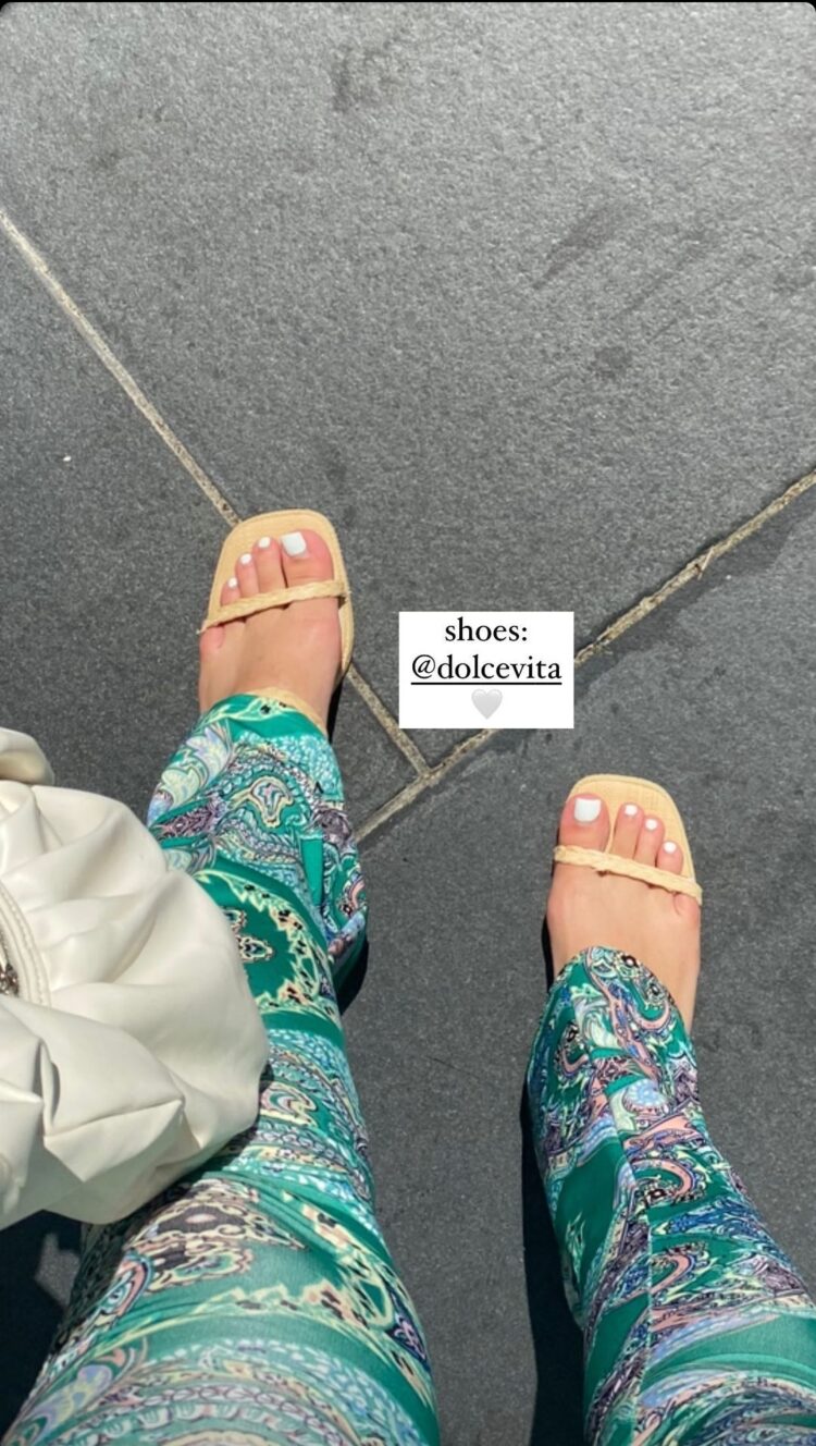 makayla london feet 1