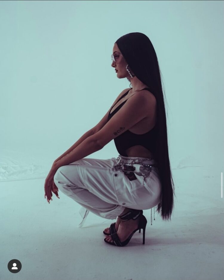 makayla phillips feet 2