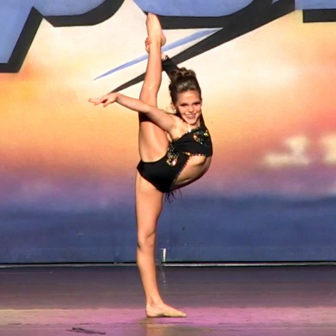 makenzi lauritzen feet