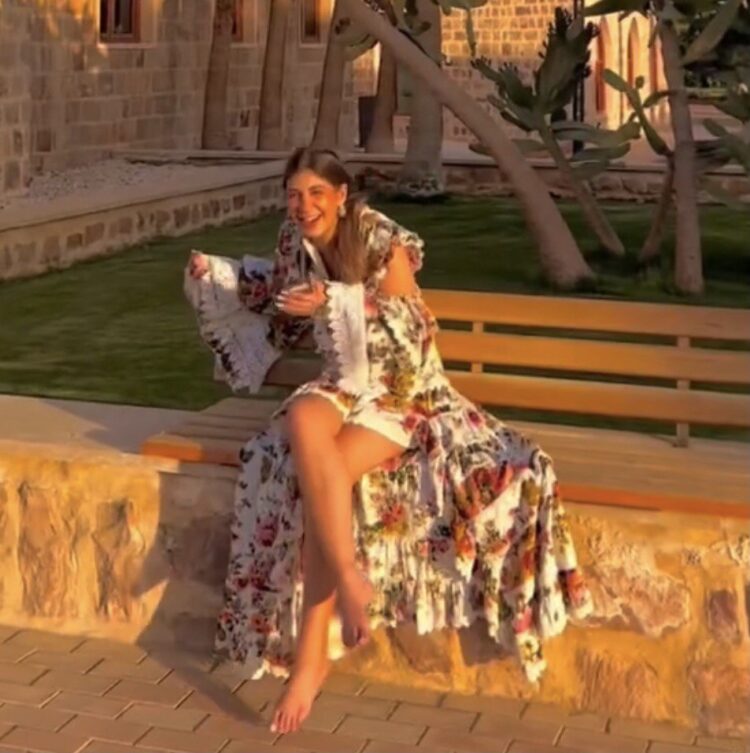 malak el husseiny feet 4