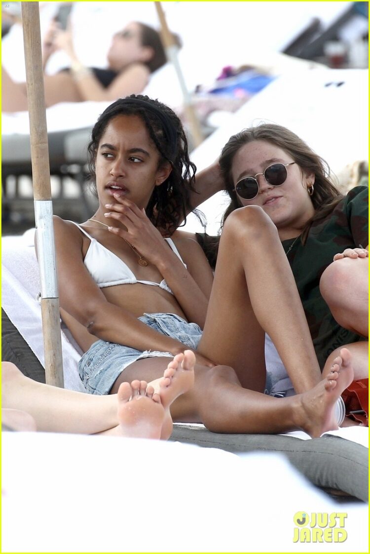 malia obama feet 5