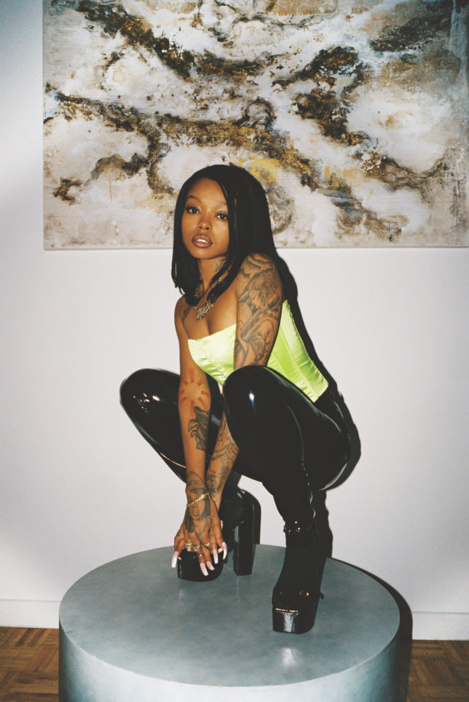 maliibu miitch feet 4