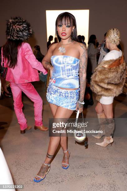 maliibu miitch feet 6