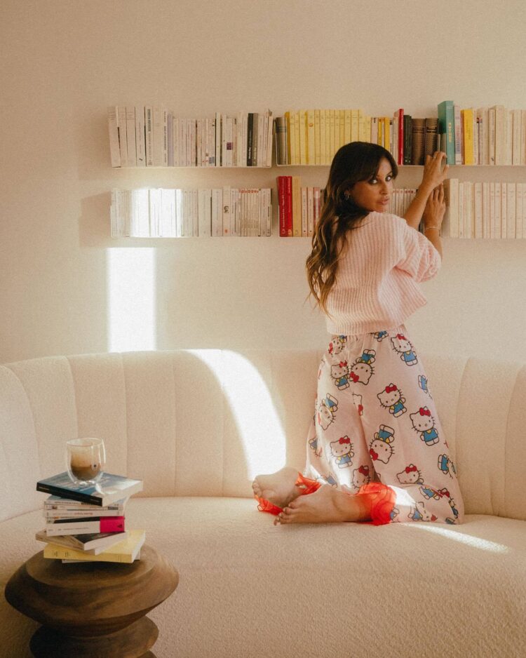 malika menard feet 2