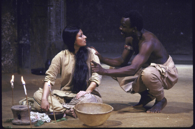 mallika sarabhai feet 3