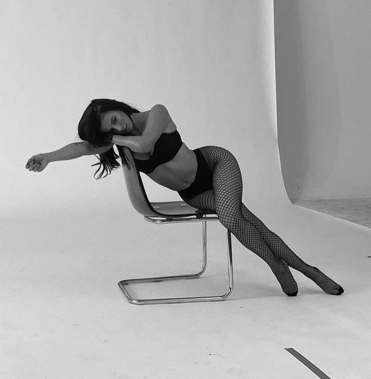 mallory suzanne feet 4