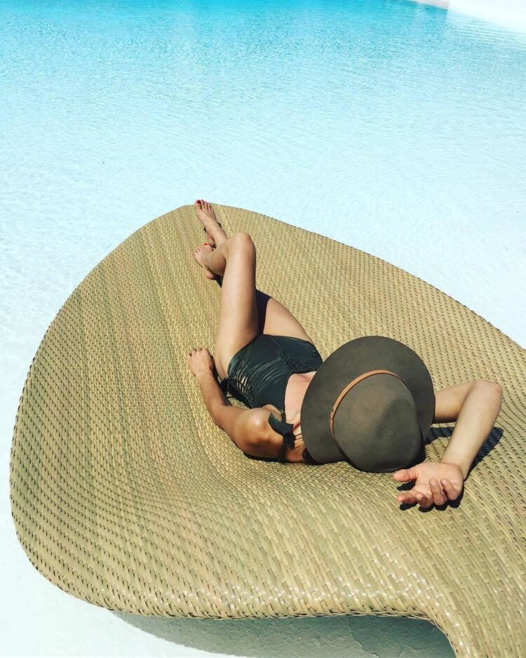 mallory thompson feet 3