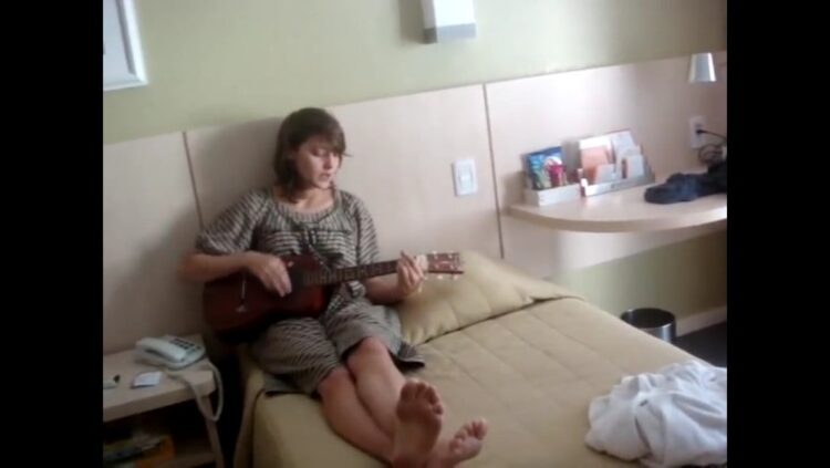 mallu magalhaes feet 2