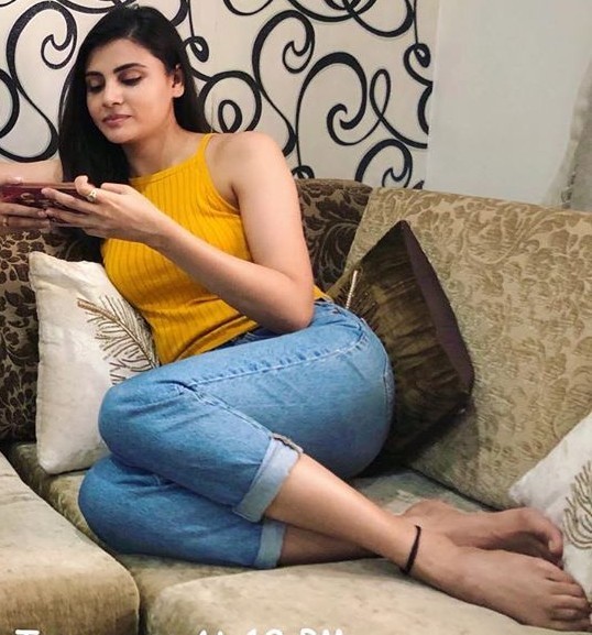 malti chahar feet 1