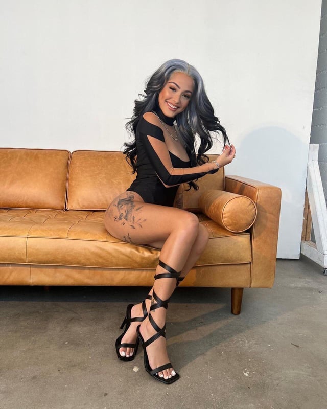 malu trevejo feet 2