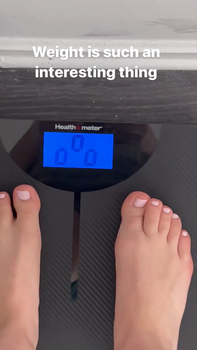 malvina policarpova feet