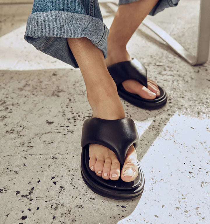 mamae amelia feet 2
