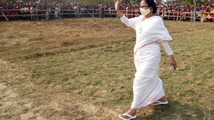 mamata banerjee feet 4