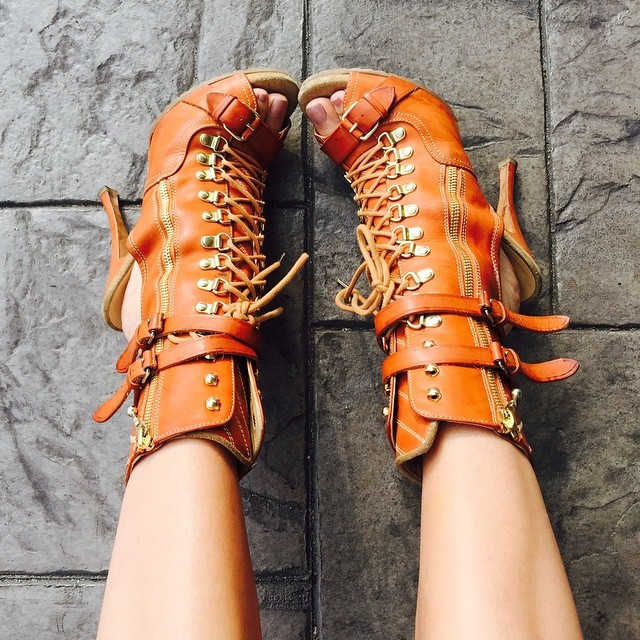 mandana dayani feet 2