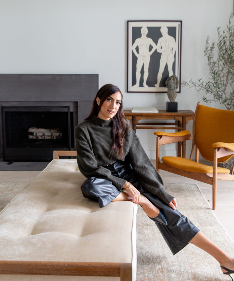 mandana dayani feet 6