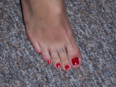 mandy moore feet 2