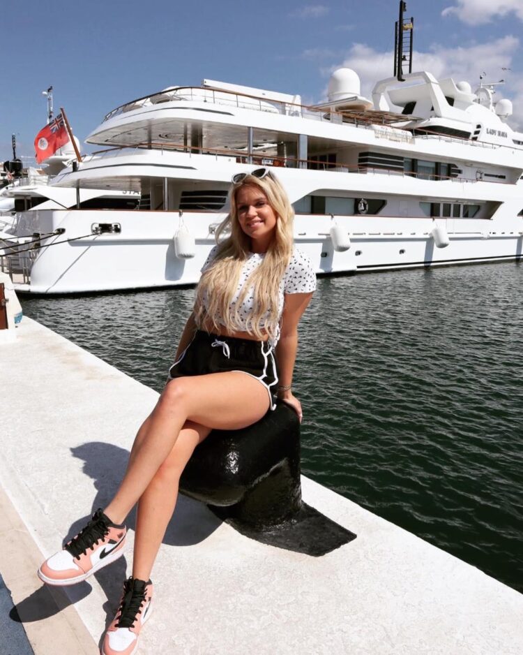 mandy praet feet 3