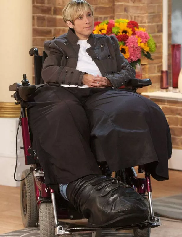 mandy sellars feet 3