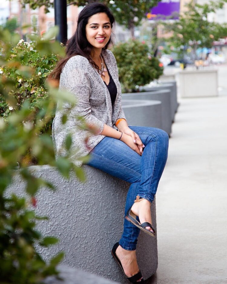 manisha eerabathini feet 2