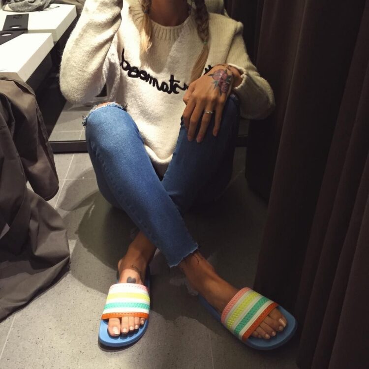 manoela meinke feet 4