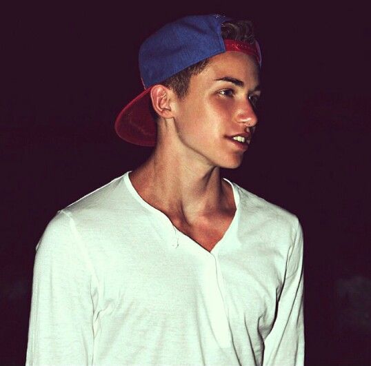 manu baumgartner feet 4