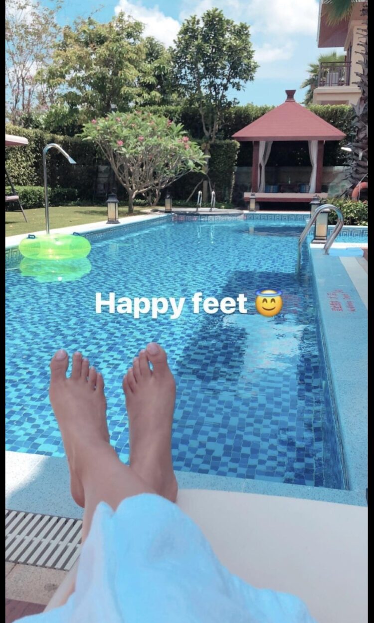 manushi chhillar feet 2