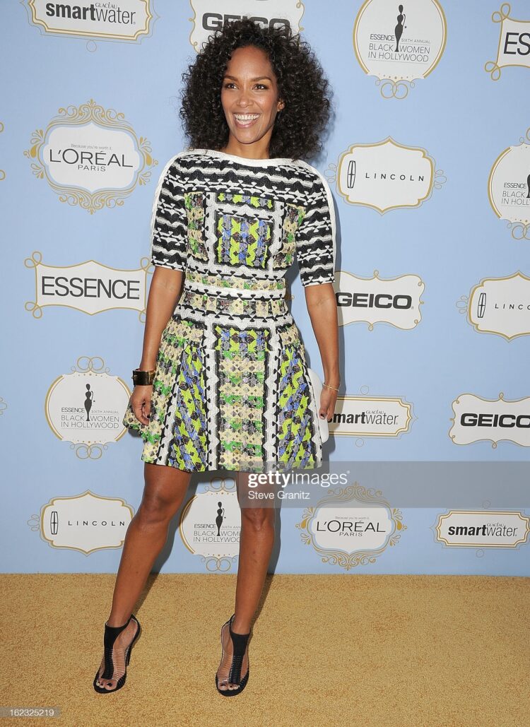 mara brock akil feet 2