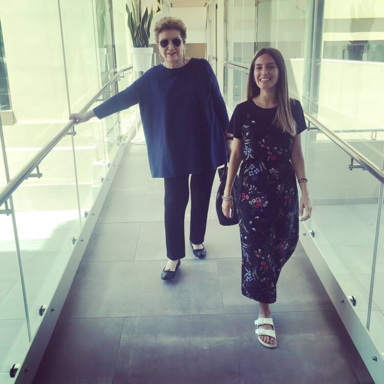 mara maionchi feet 2