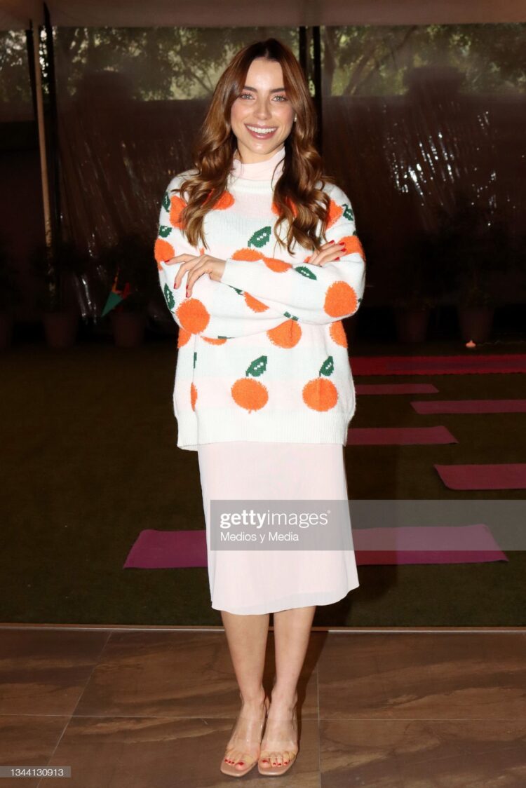 marcela guirado feet 1