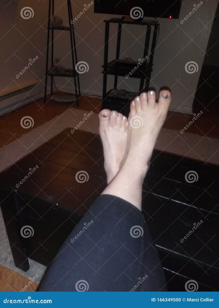 marci einfach feet 1