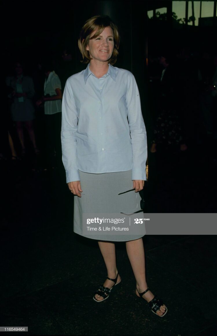 mare winningham feet 4