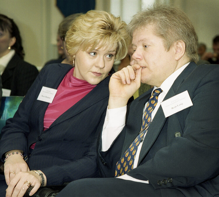 maret maripuu feet 5