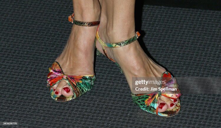 margaret colin feet 1